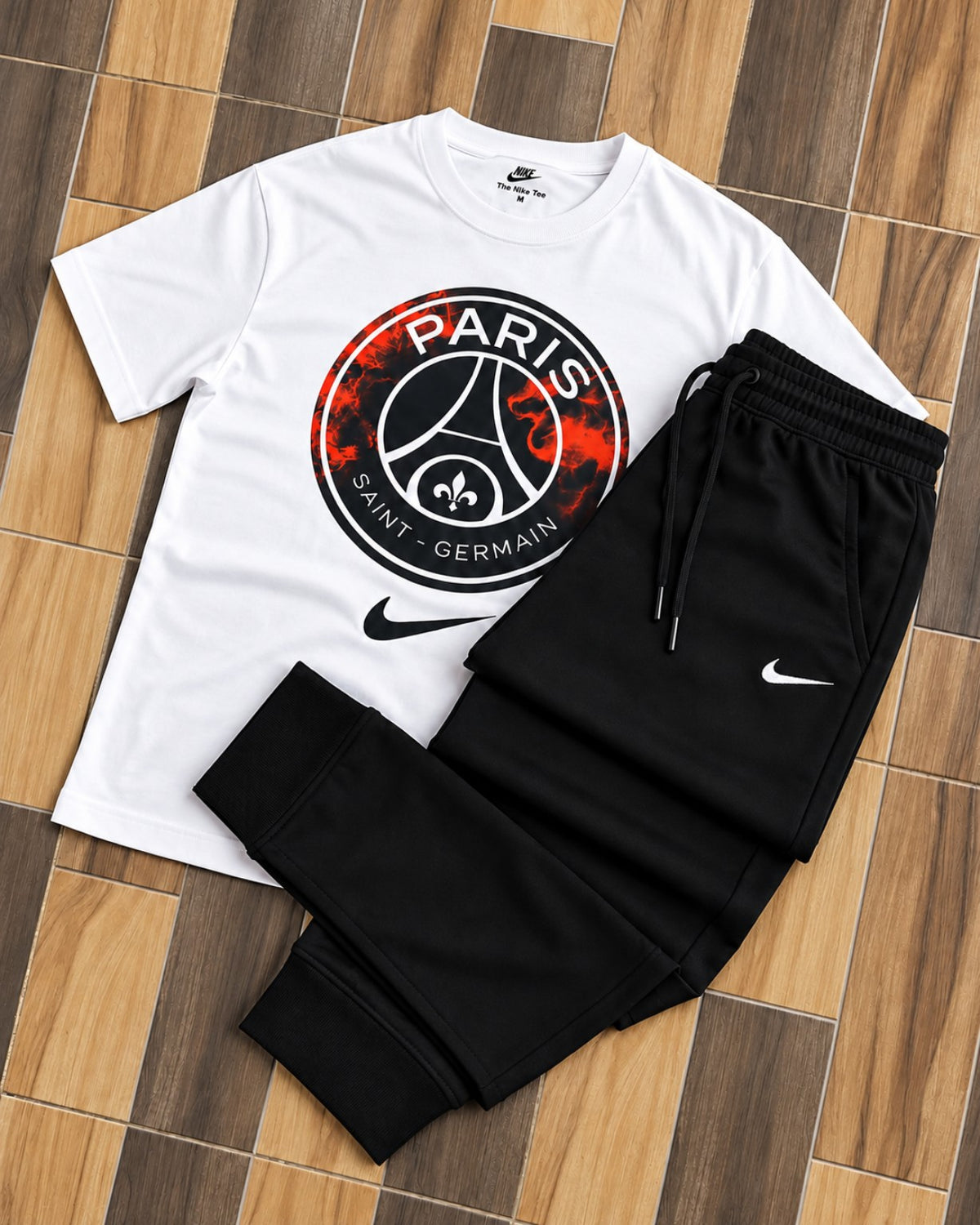 Conjunto Nike blanco y negro, camiseta con diseño PSG y sudadera negra