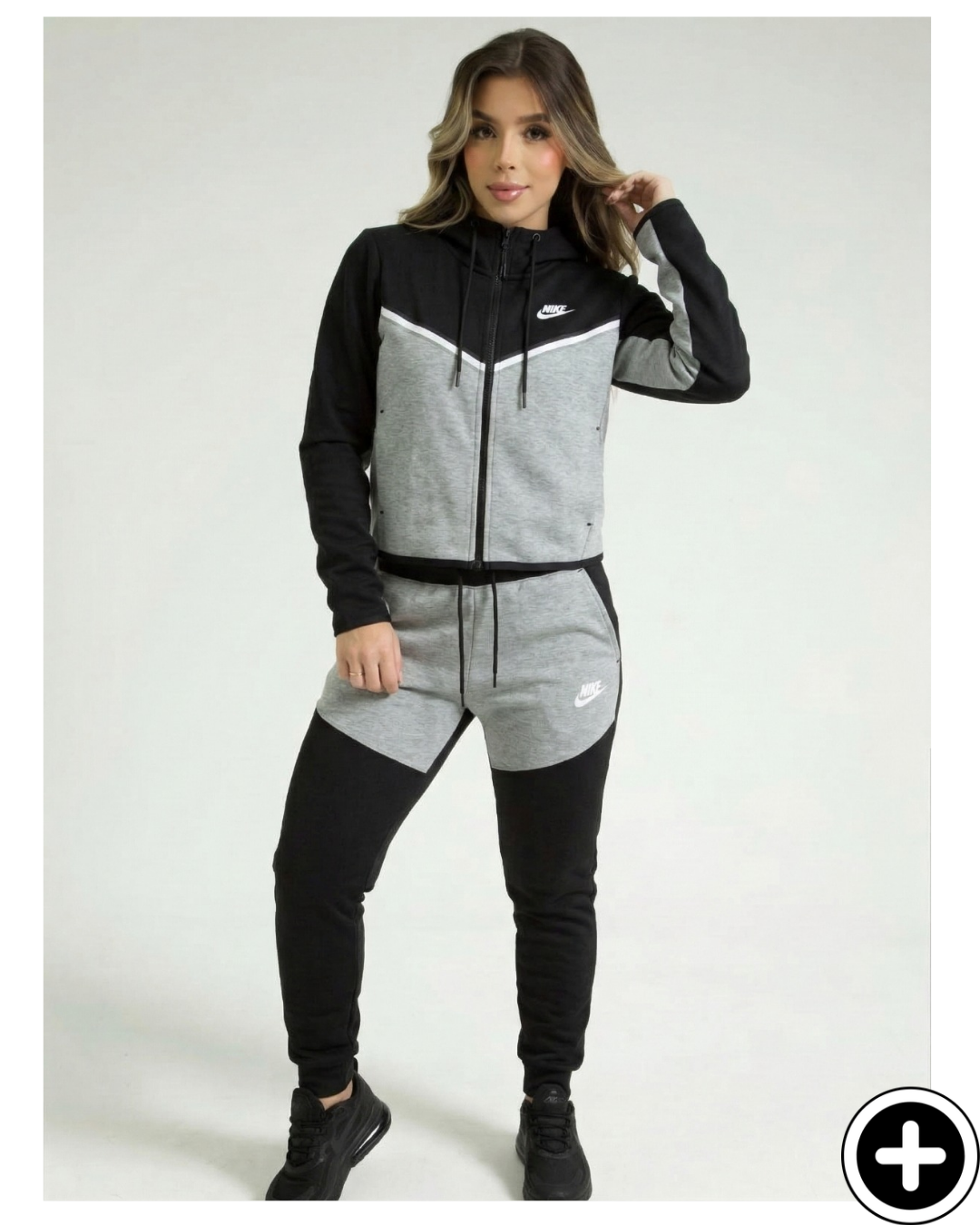 Conjunto Nike Tech Dama