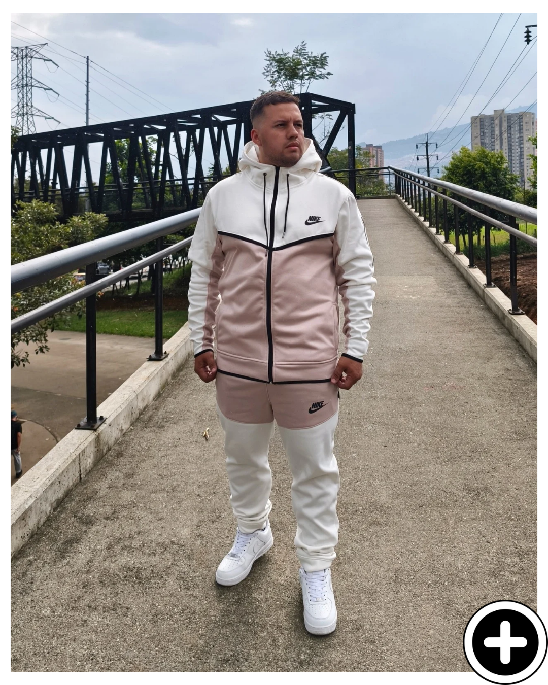 Conjunto Nike Tech