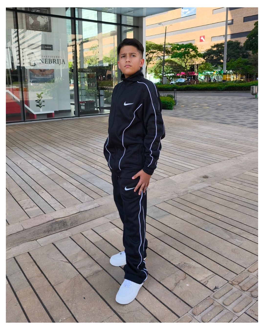 Conjunto Nike Buzo y Sudadera (Talla Adulto y infantil)
