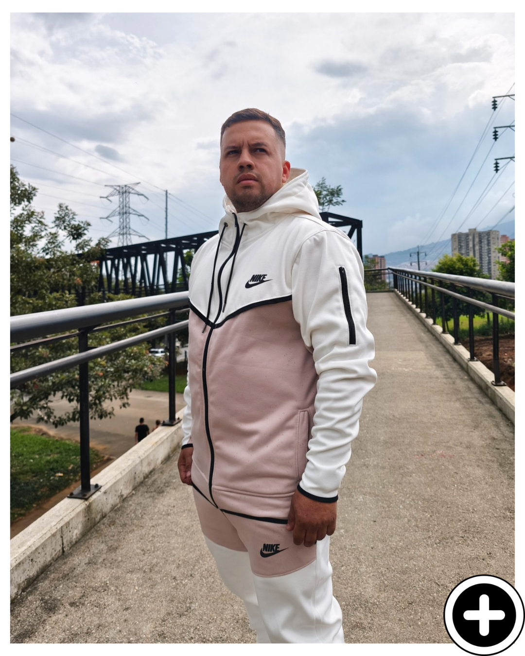Conjunto Nike Tech